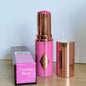 Charlotte, lucidalabbra al gusto di frutta, blush in polvere colorata, stick, tubetto rosa e oro, rossetto facile da applicare, Tilbury Cosmetics.