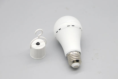 Lampadina LED ricaricabile E27 7W 1500mAh 220V 110V Lampadina di emergenza per alimentazione domestica Lampada da giardino per portico da campeggio in guasto all'aperto