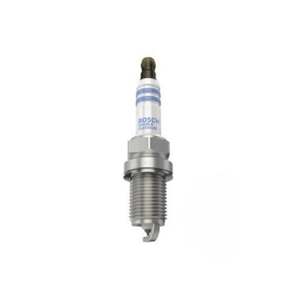 4 candele d'accensione Bosch Double Platinum FR7KPP33+ per Audi A3 A4 A6 RS6 S3 S4 TT, per VW Beetle Golf Passat Jetta Sharan