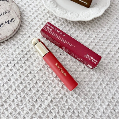 Rare Beauty Illuminante Innovativo Effetto Seta Leggero, Lucidalabbra Resistente all'Acqua a Lunga Durata, Contouring Liquido, Cosmetici Regalo