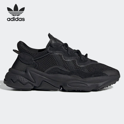 Adidas Originals OZWEEGO 'Black Warrior', sneakers casual retrò in rete, modello interamente nero, EE7775.