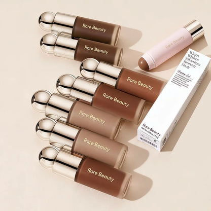 Rare Beauty Bronzer Liquido 3D per Contorno Viso, Ombretto Naso Naturale a Lunga Durata, Impermeabile, Illuminante, Effetto Specchio
