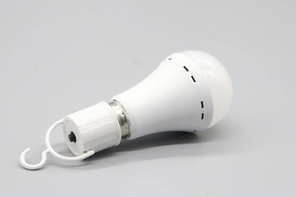 Lampadina LED ricaricabile E27 7W 1500mAh 220V 110V Lampadina di emergenza per alimentazione domestica Lampada da giardino per portico da campeggio in guasto all'aperto