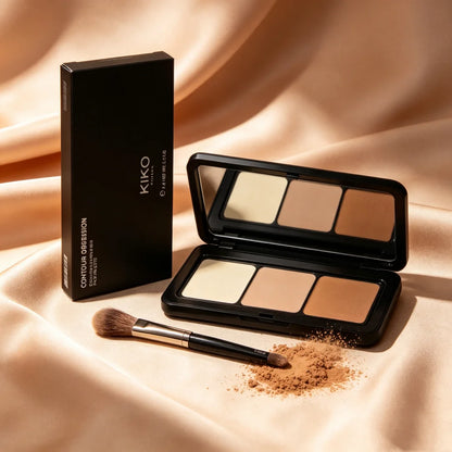 Fondotinta in Polvere e Ombretto Liquido KIKO Milano, Impermeabile, Resistente al Sudore, Texture Vellutata, Effetto Naturale Illuminante, Finitura Morbida