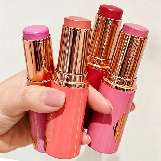 Charlotte Tilbury: rossetti, matite labbra, lucidalabbra e blush, opzioni separate