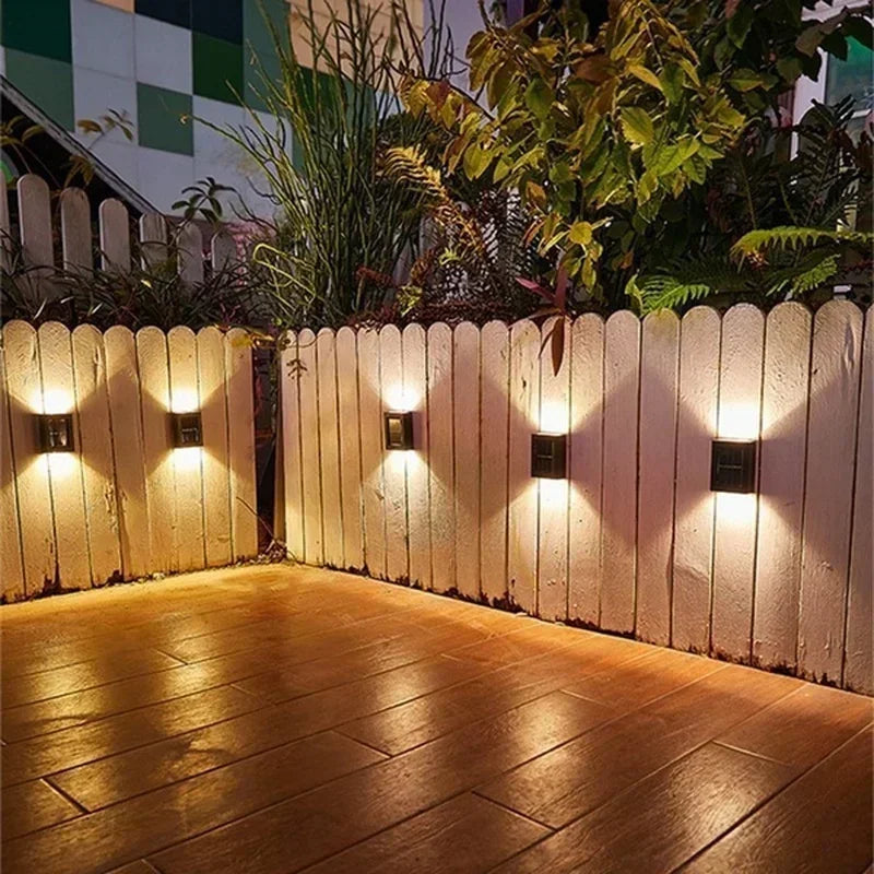 Faretti solari su e giù per esterni, lampada da parete stradale a energia solare lampada solare impermeabile da giardino decorativa