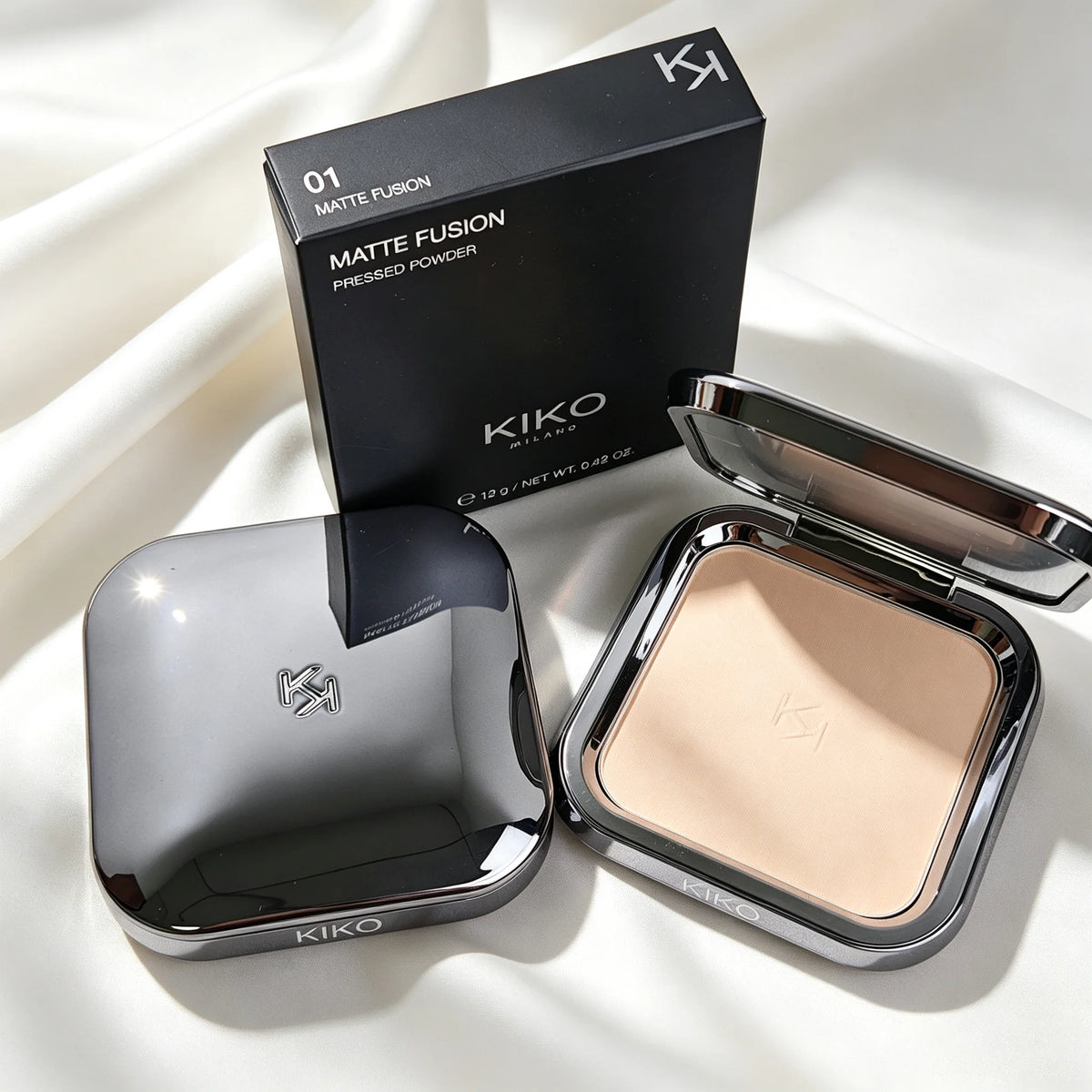 Kiko Milano, lucidalabbra liquido 3D, finitura trasparente a specchio, nutriente, illumina, volumizza, lunga durata, cosmetici per il trucco delle labbra.
