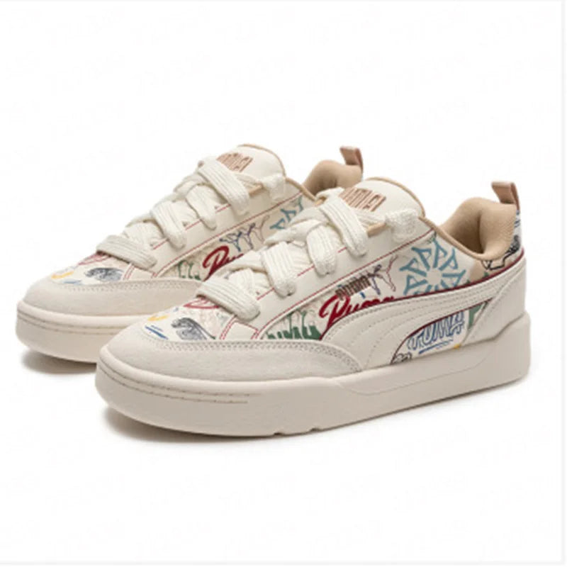 PUMA Scarpe da skate casual alla moda con suola spessa e cuciture in pelle scamosciata con stampa graffiti bianco sporco 405258-02