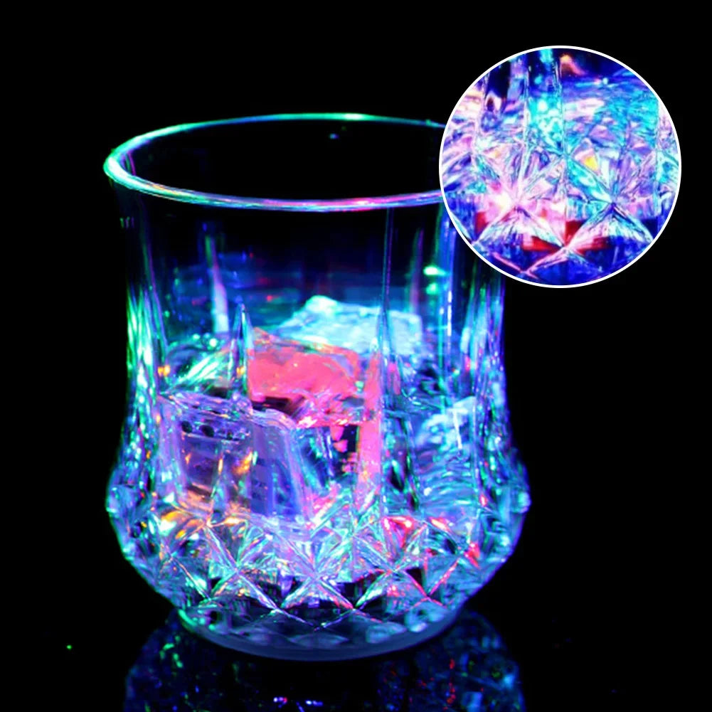 70ml LED lampeggiante tazza vino birra whisky tazza acqua bevande bicchieri automatici tazza incandescente bar festa forniture per la casa
