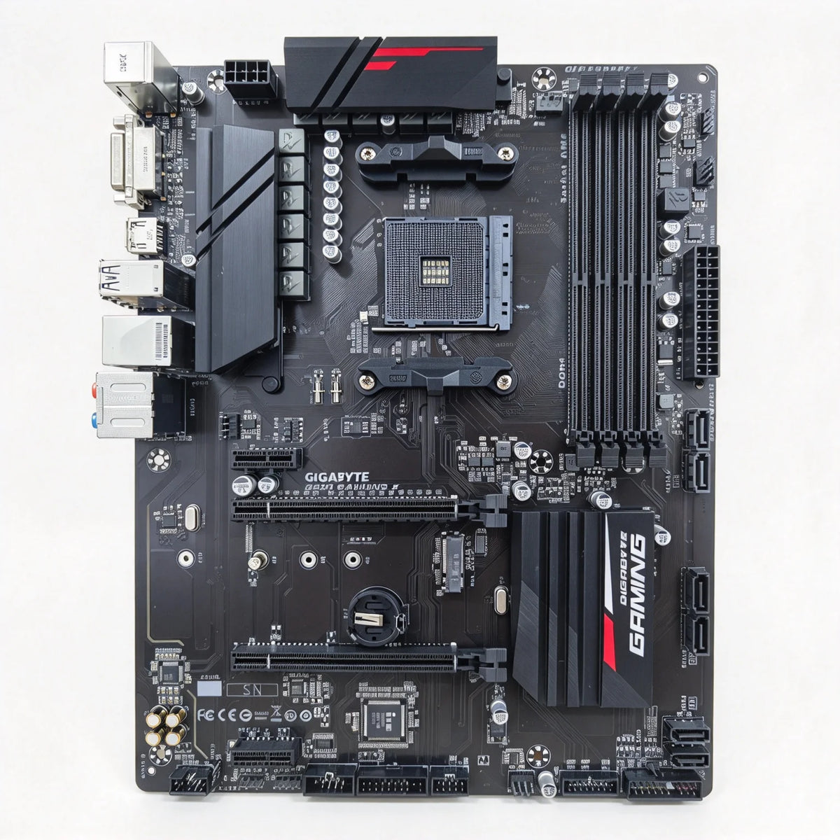Scheda madre Gigabyte B450 Gaming X AMD B450 AMD AM4 4xDDR4 64 GB M.2 ATX supporta CPU Ryzen 9 3900 7 2700 5 5600 5 4600G 5 3400GE