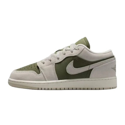 Sneakers basse Nike bianche, grigie e verde oliva, modello AJ1 Retro Patchwork, casual, versatili e di tendenza, HV4396-201
