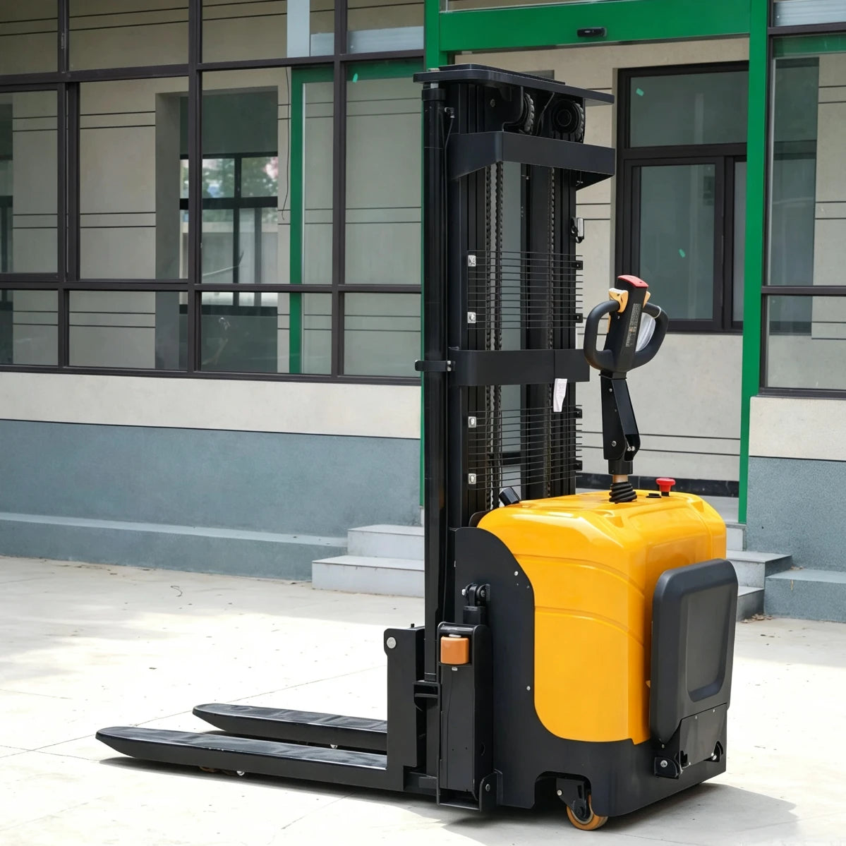 Transpallet Elettrico a Spinta Manuale con Capacità di 1,5-2 Tonnellate per la Movimentazione di Materiali in Magazzino