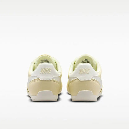 Nike beige vintage casual con delicato motivo litchi, piccolo Swoosh bianco, scarpe basse semplici, versatili e di tendenza HQ1625-500