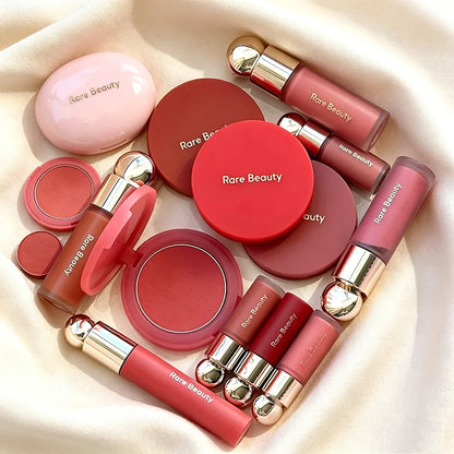 Nuovo Blush Multiuso Soft Matte Mashed Potatoes di Rare Beauty, Tinta Naturale per Guance a Lunga Durata, Impermeabile, Leggera e Liscia per il Trucco del Viso
