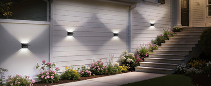 Lampade solari da parete Intelamp, confezione da 2 con telecomando,3 modalità di colore, IP65 |Illuminazione personalizzabile su/giù, lampada solare impermeabile IP65 per pareti esterne, recinzioni, patii e ingress