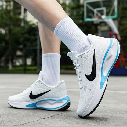 Scarpe sportive da uomo NIKE JOURNEY RUN in rete per il tempo libero e l'allenamento - Running - FN0228-112