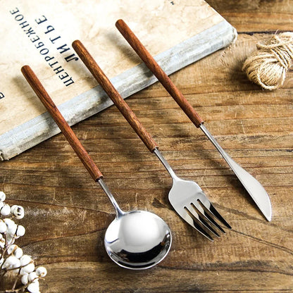 Set di posate di lusso leggero per hotel in acciaio inossidabile con manico in palissandro vintage, coltello da bistecca, forchetta e cucchiaio