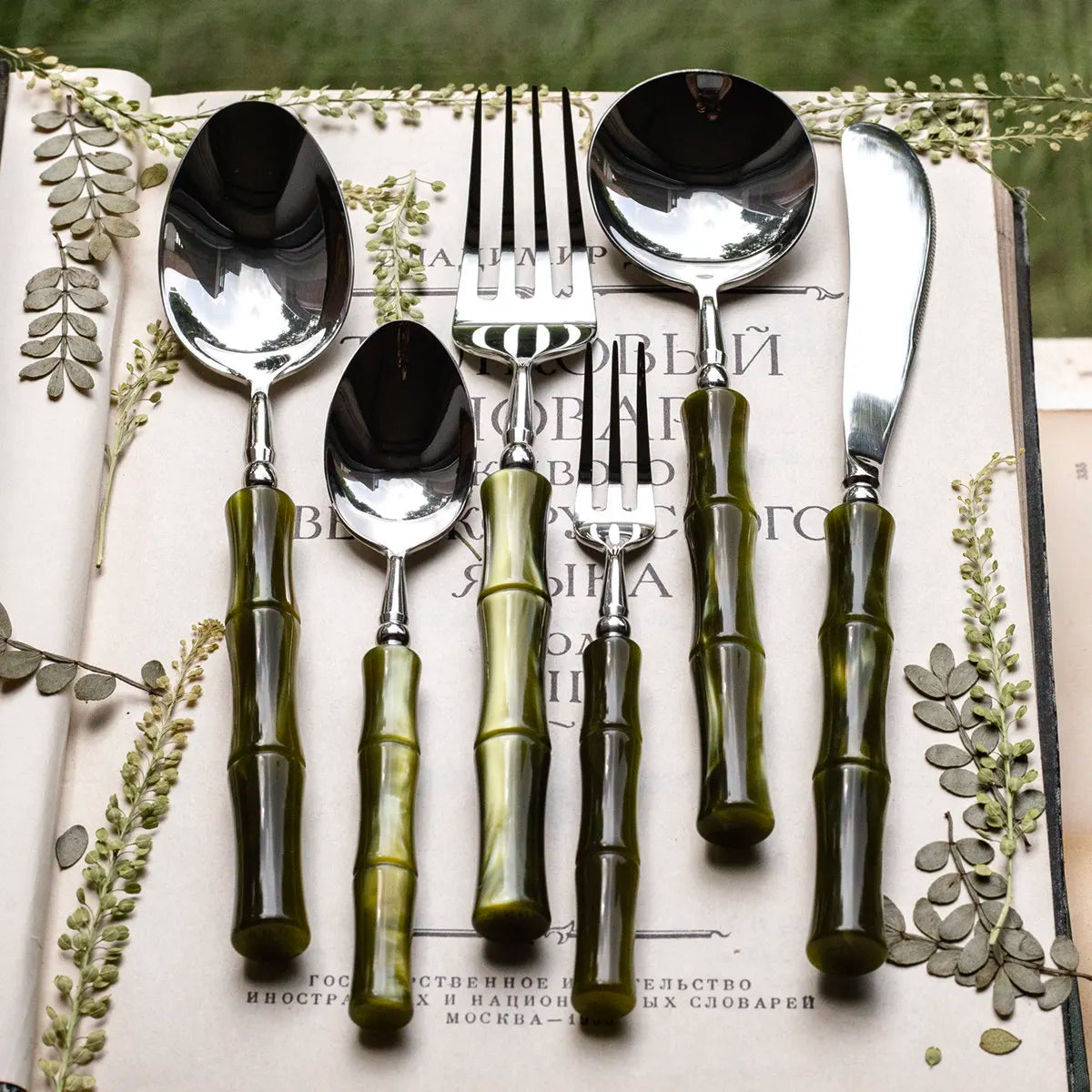 Set di Posate in Resina Stile Bambù, Acciaio Inossidabile 304, Posate Classiche, Opzioni da 1/3/4 Pezzi per Casa e Cucina