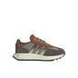 Scarpe da corsa casual Adidas, realizzate in tessuto traspirante, con suola spessa, modello «dad shoes» che slancia la figura, scarpe sportive unisex, modello JI2529.