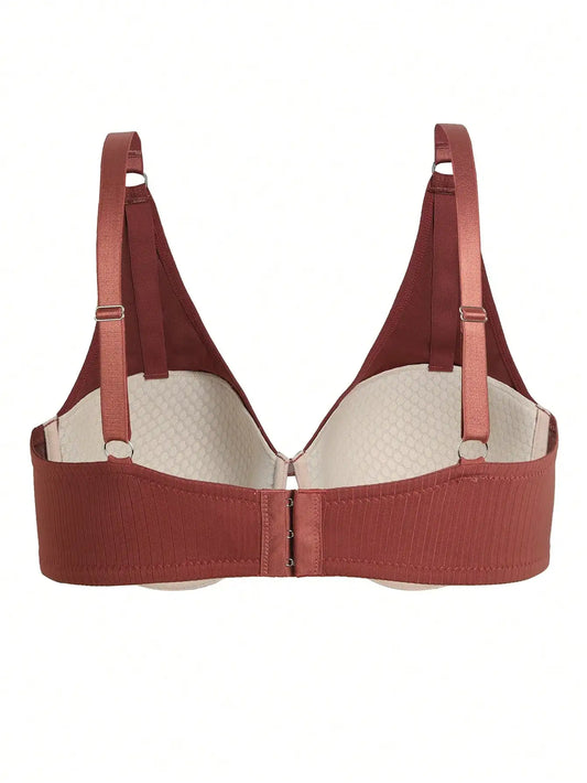 Reggiseno da donna taglie forti, con coppe a forma di C o D, disponibile in diverse misure, ideale per l’uso quotidiano, confortevole e adatto a tutte le taglie. Modello MR3566.