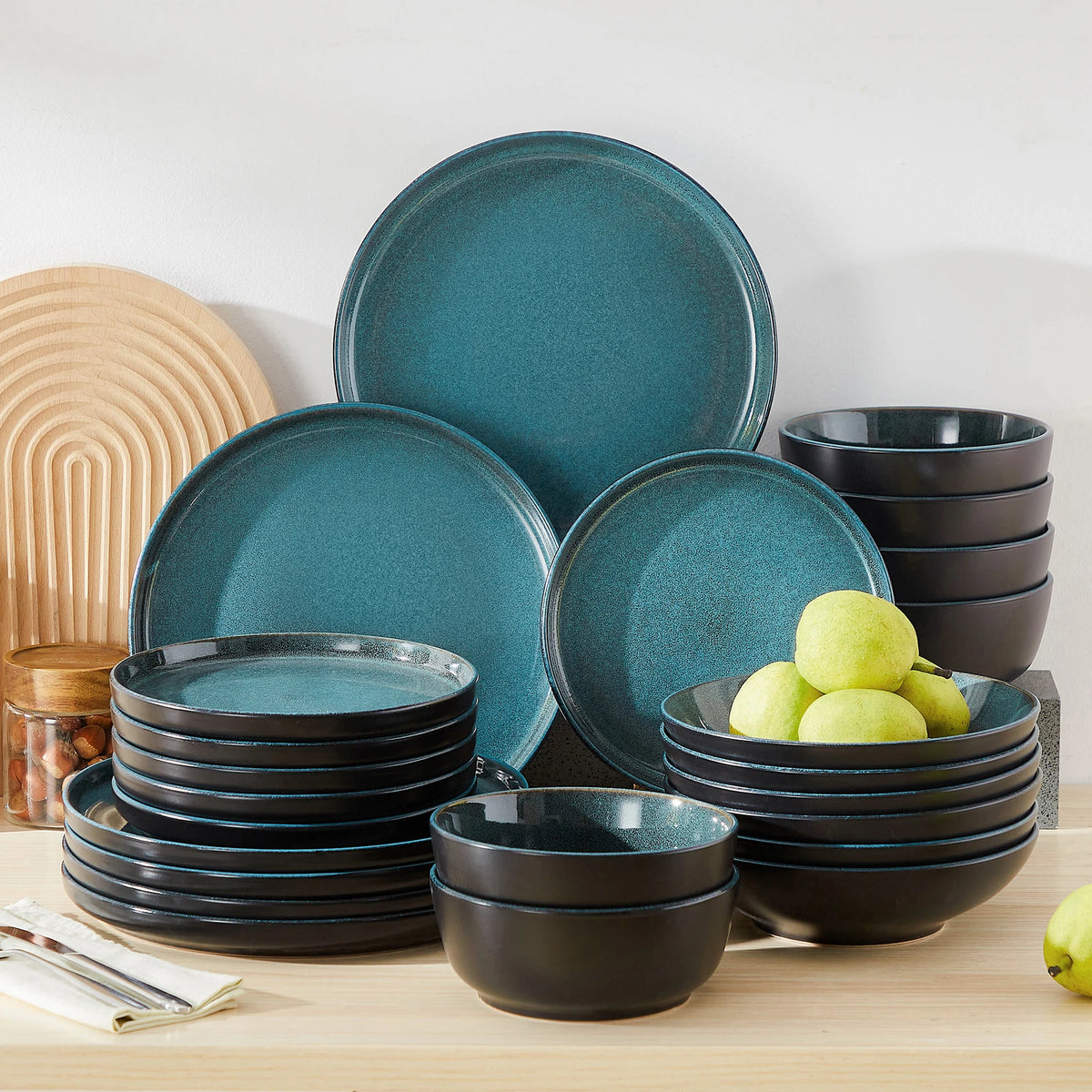 Set di piatti in ceramica PLAYB, 18/24 pezzi, con smalto reattivo, set di stoviglie in gres, comprensivo di 6 piatti da portata, 1 piatto da dessert e 1 ciotola per cereali.