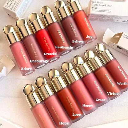 Rare Beauty Blush Liquido Ultra-Pigmentato a Lunga Durata, Impermeabile, Leggero e Fluido, Collezione Worth Virtue Hope Joy