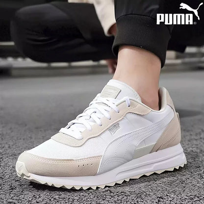 PUMA Sneakers casual leggere retrò in pelle scamosciata beige con cuciture in mesh 397377-05