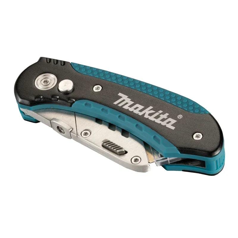 Coltello multiuso Makita con lame a scatto, caricamento facile, lame extra retrattili, impugnatura comoda in gomma, strumento manuale combinato completo