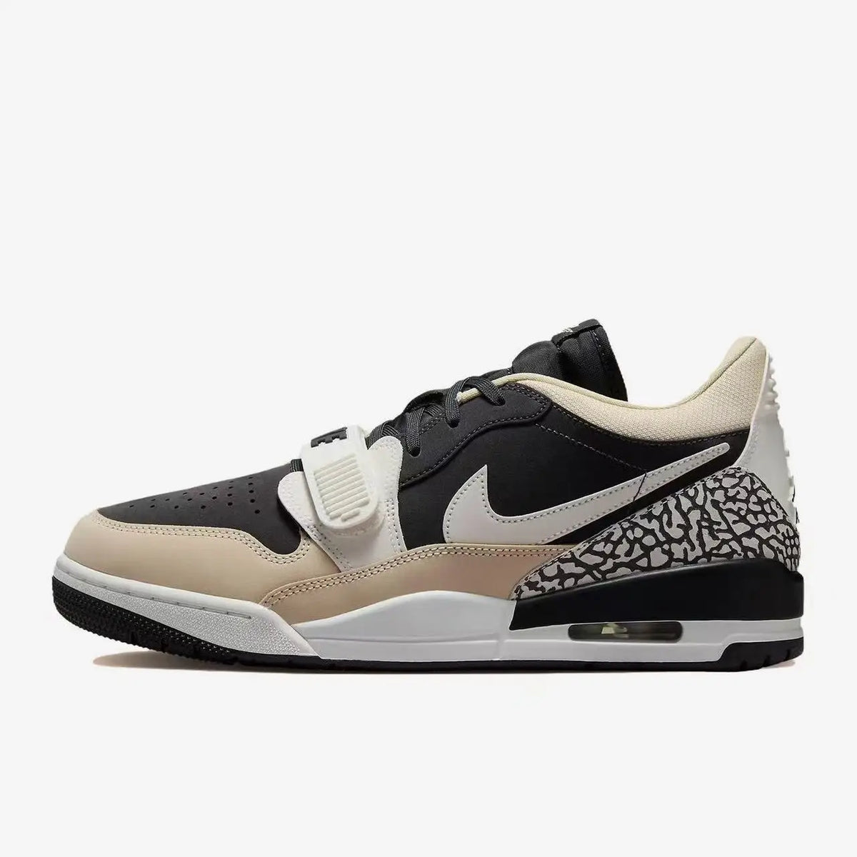 Sneakers Nike Grigio Scuro e Nero con Motivo Craquelé, Cuscinetto d'Aria con Velcro, Design Patchwork Tre-in-Uno, Stile Retrò Versatile e Trendy CD7069-020