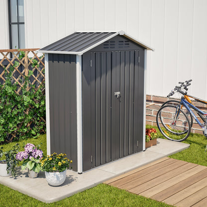 Casetta da Giardino in Metallo 5x2.6FT, Mini Capanno Multiuso per Esterni con Base e Porta Chiudibile a Chiave per Attrezzi, Cuccia per Animali, Bidone della Spazzatura, Cortile