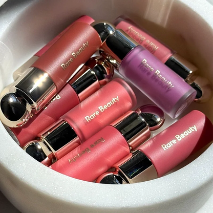Rare Beauty Melting Cream Blush: Fard per le Guance Perlato Glitterato, Illuminante, Nutriente e Idratante, Lucidalabbra Effetto Happy Lip
