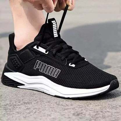 PUMA Sneakers da Corsa Leggere e Traspiranti con Logo Grande Bianco e Nero 311095-01