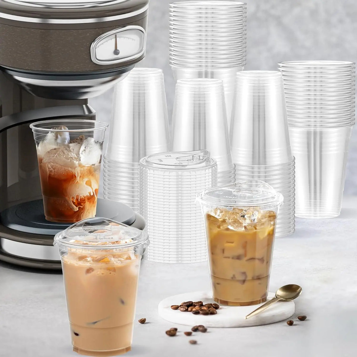 Bicchieri in Plastica Trasparente da 16oz/20oz con Coperchi, Robusti Bicchieri per Caffè Freddo con Coperchi a Beccuccio, Bicchieri Monouso in Plastica per Frullati e Bevande Fredde