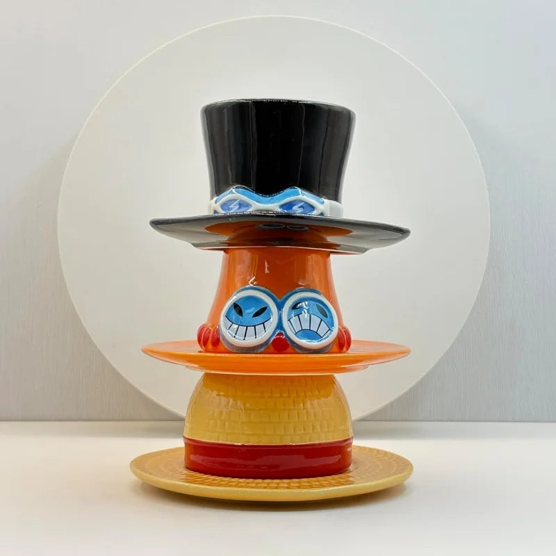 Tazza da caffè e piattino del fumetto Tazze d'acqua a forma di cappello creativo Cosplay Anime Chopper Ace Sabo Tazza in ceramica Piatto da dessert Regali