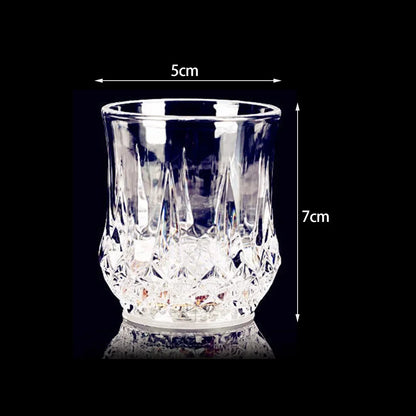70ml LED lampeggiante tazza vino birra whisky tazza acqua bevande bicchieri automatici tazza incandescente bar festa forniture per la casa