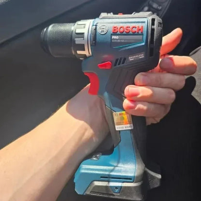 Trapano elettrico Bosch GSR18V-52, 52 Nm, resistente e robusto, con mandrino in metallo per avvitare e forare con elevata precisione.