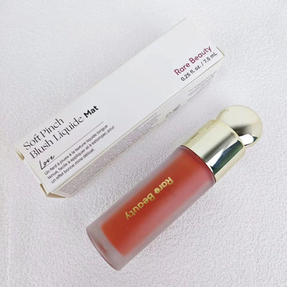 Rare Beauty Soft Pinch Liquid Blush: Fard Liquido Effetto Seta, Liscio e Duraturo, per un Effetto Naturale e Luminoso Senza Cuciture