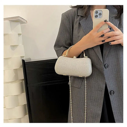 Borsa da sera da donna con perline da sposa Borsa da pranzo Borse a tracolla a catena Elegante pochette con strass Borsa da sera a forma di uovo