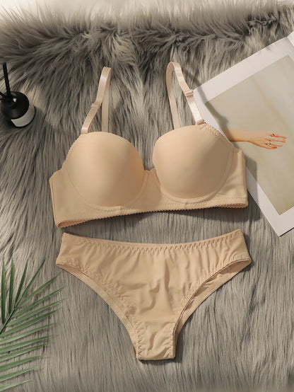 Nuovo set da 2 pezzi quotidiano in tinta unita di vendita calda con reggiseno push up con bordo in acciaio per set intimo donna J2611