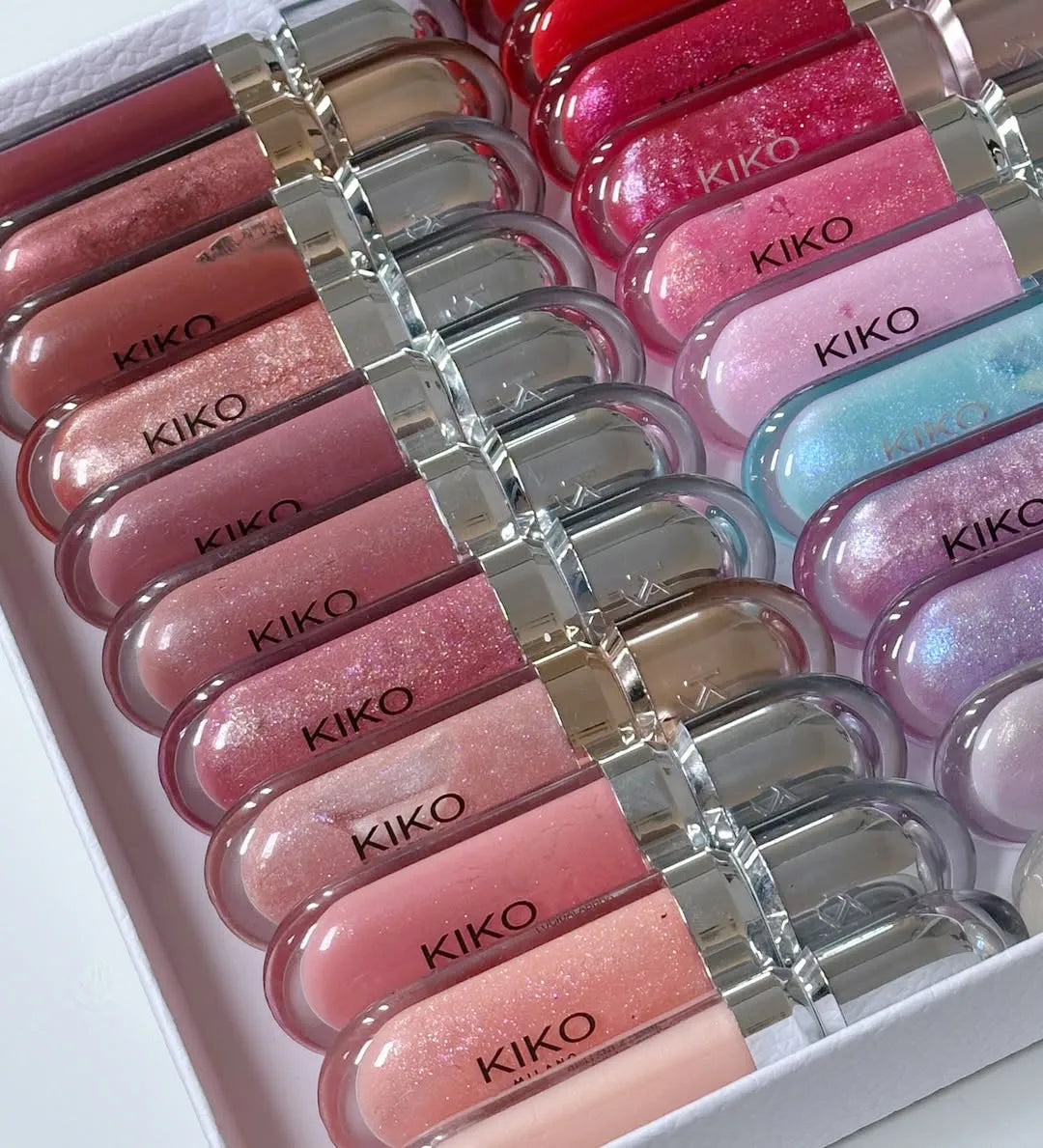 KIKO MILANO Lucidalabbra 3D Hydra, Effetto Labbra Voluminose e Lucenti, Non Appiccicoso, Idratante, Lunga Durata, Brillante, Cosmetico Quotidiano per Labbra