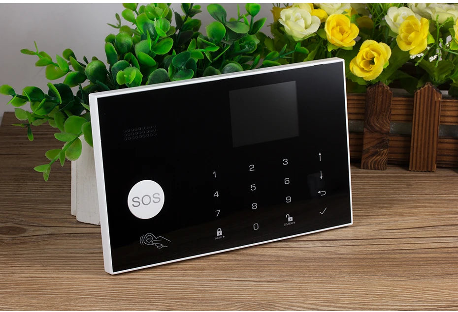 Sistema di Allarme KERUI WIFI GSM con Supporto per 3 Zone Cablate, Allarme Domestico Antifurto Compatibile con Tuya Smart, Sensore PIR 433MHz per Protezione di Sicurezza