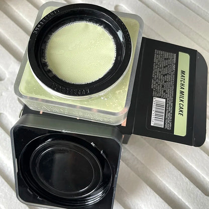 Novità: Polvere Libera per il Controllo dell'Olio, Rossetto Non Appiccicoso con Effetto Specchio, Idratante, Coco Posh Sugar Baby Bombshell Cosmetics