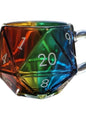 Tazza in vetro trasparente a forma di dado poliedrico con manico, ideale per serate di giochi di fantasia, un regalo originale per i giocatori.