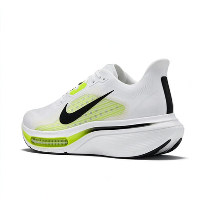Nike Pegasus Plus 2, scarpe da corsa versatili, modello basso, da uomo, bianche, nere e gialle, IM2541-101.