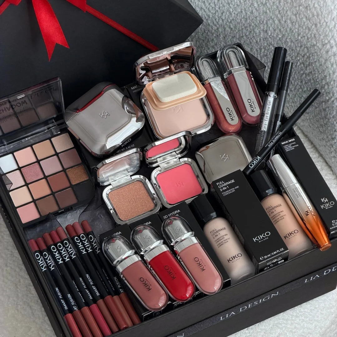 KIKO Milano 3D Hydra Lip Gloss & Wet Dry Powder Foundation, Effetto Volumizzante, Lucentezza a Specchio, Idratante, Non Appiccicoso, Effetto Vetro, Trucco Liscio