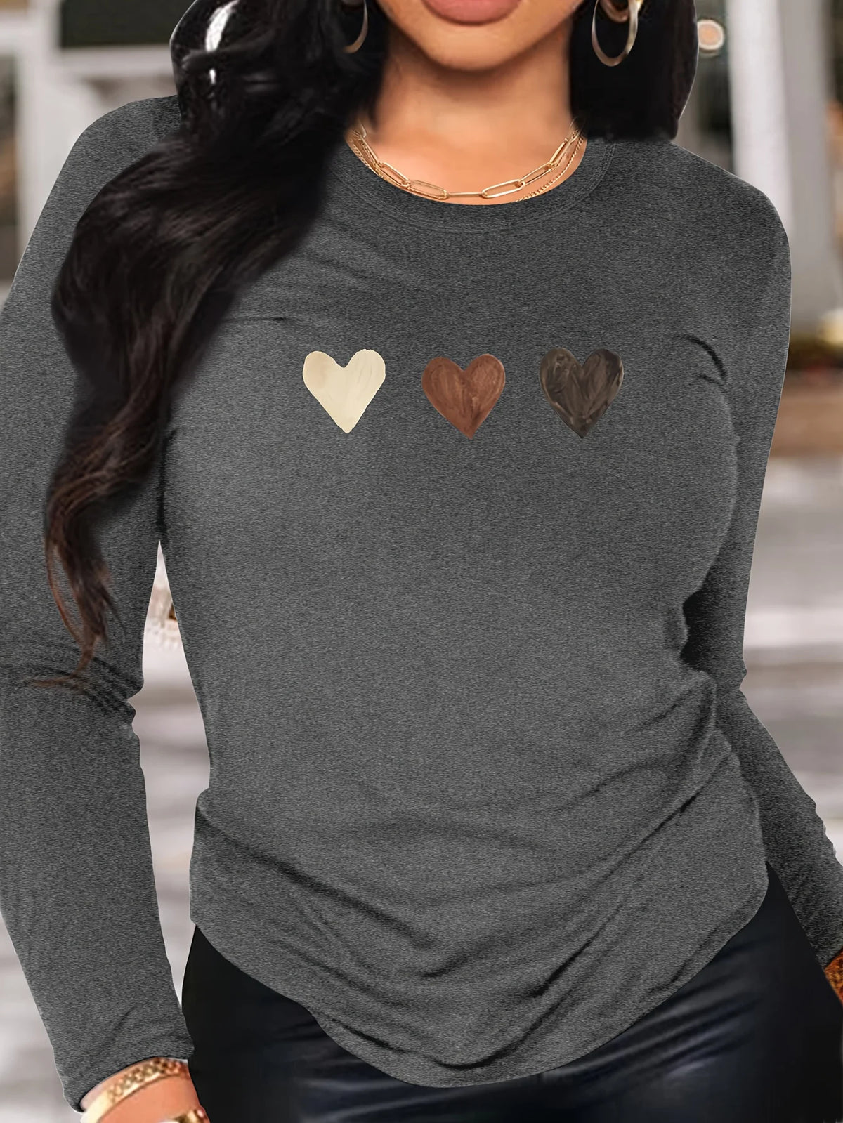 Abbigliamento primaverile e autunnale da donna in cotone 100 T-shirt stampata con cuore colorato Manica lunga Girocollo Top casual