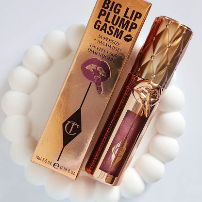 Charlotte, lucidalabbra al gusto di frutta, blush in polvere colorata, stick, tubetto rosa e oro, rossetto facile da applicare, Tilbury Cosmetics.