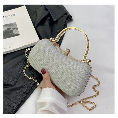 Borsa da sera da donna con perline da sposa Borsa da pranzo Borse a tracolla a catena Elegante pochette con strass Borsa da sera a forma di uovo