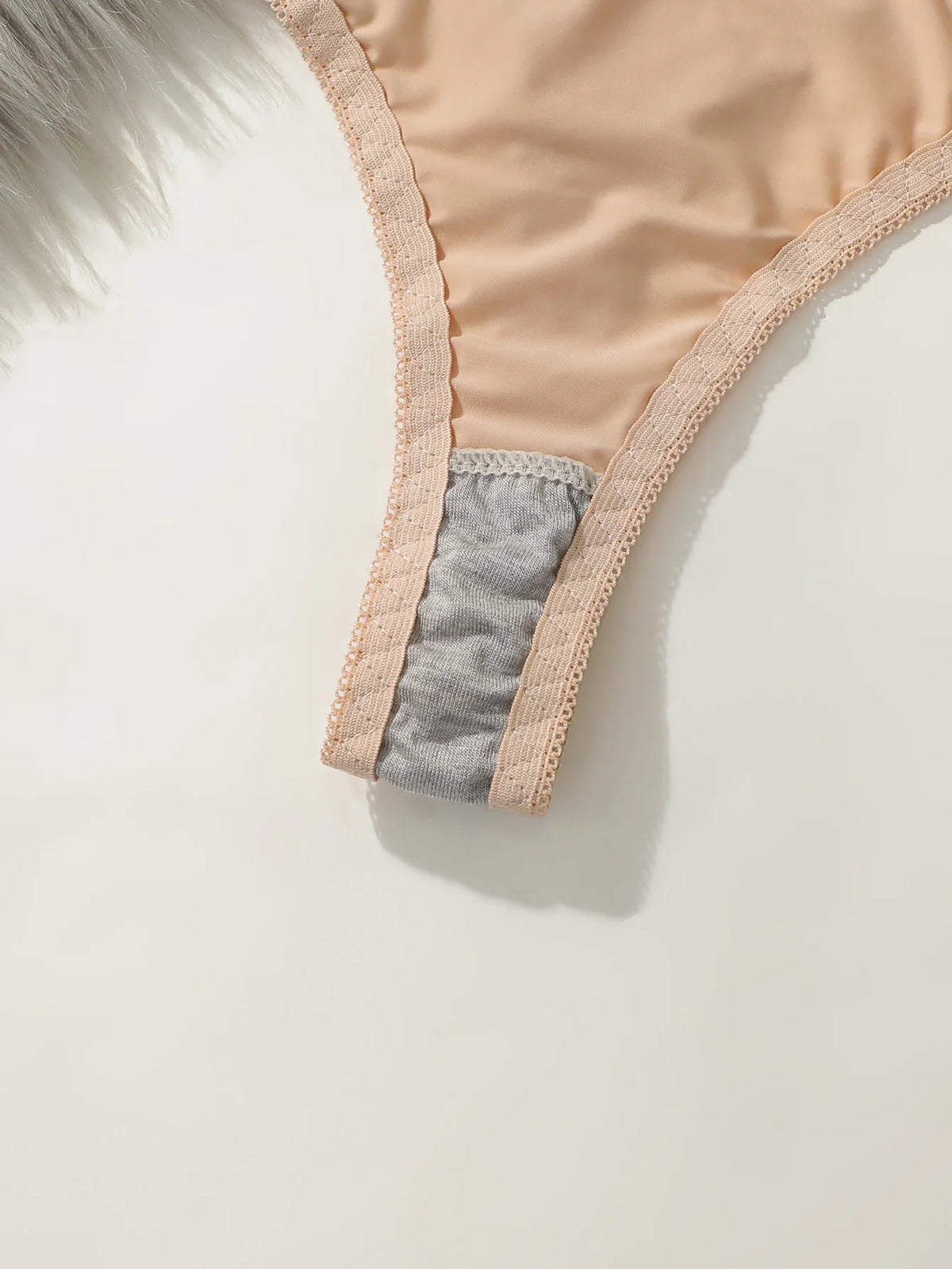 Nuova lingerie europea e americana a 3/4 tazze con stampa leopardata abbinata a un set di biancheria intima da donna sexy perizoma reggiseno push up B2087