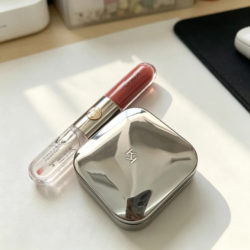 KIKO Matte Fusion Pressed Powder e Double Touch Lip Gloss 2 in 1 Set Trucco Viso e Labbra a Lunga Durata con Controllo dell'Olio, Specchio e Spugnetta